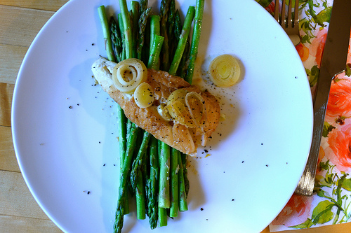 ginger steamed cod with asparagus - Things I Made Today